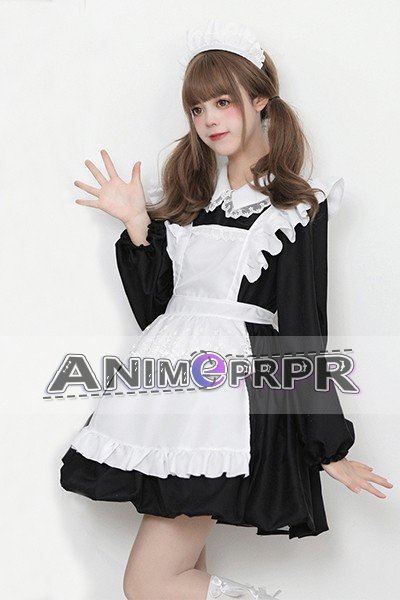 Christmas Lolita Maid Cosplay