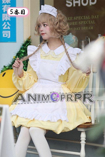 Christmas Lolita Maid Cosplay
